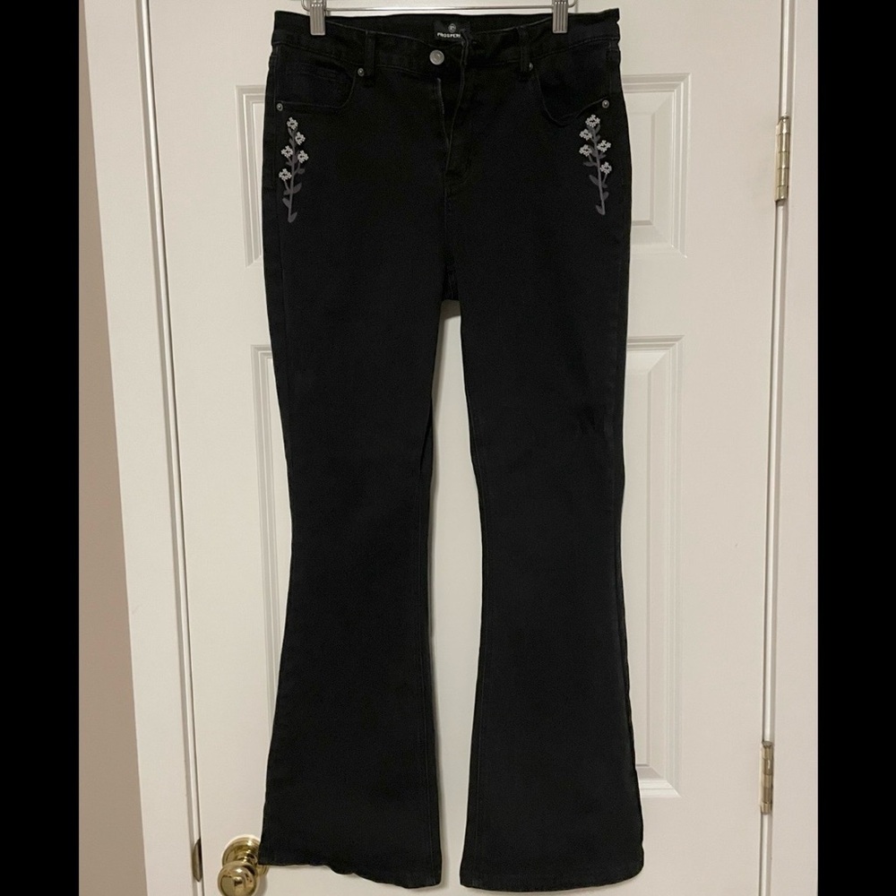 Floral Embroidered Bootcut Jeans